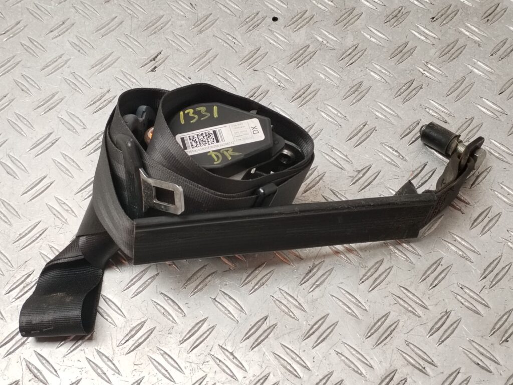 CINTURON SEGURIDAD DELANTERO DERECHO 131325