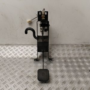 PEDAL EMBRAGUE 131413