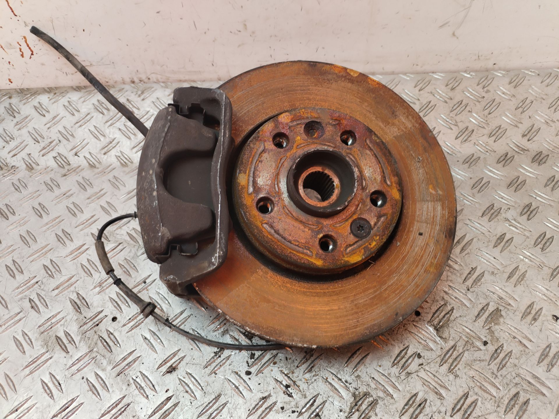 MANGUETA DELANTERA IZQUIERDA 130904