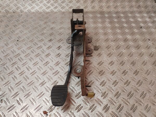 PEDAL FRENO 131146