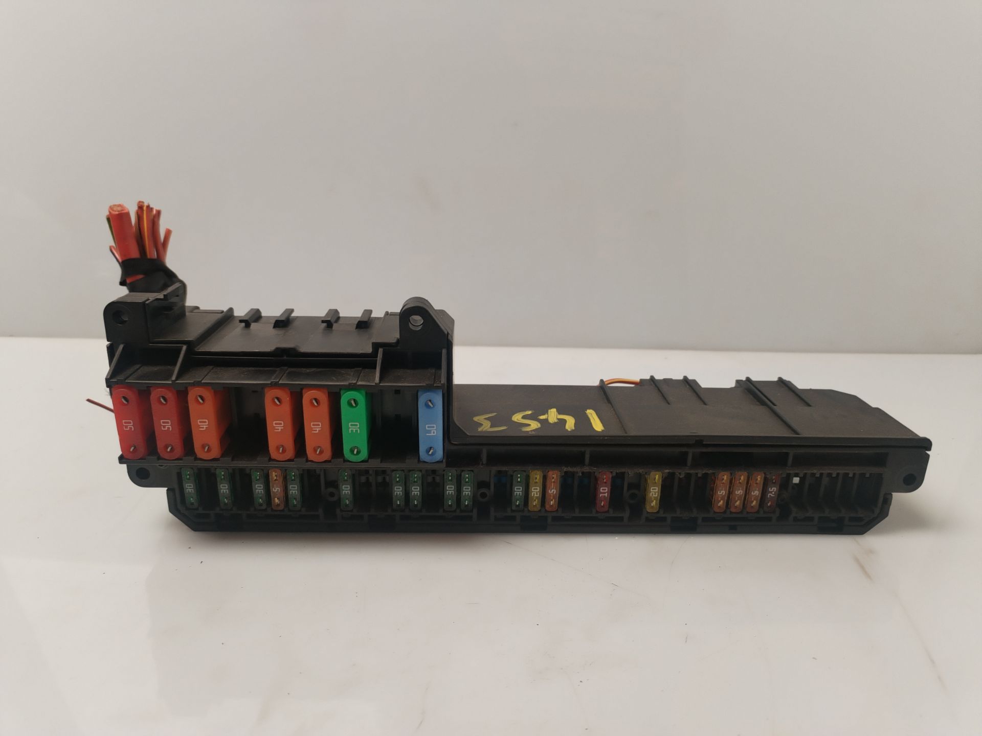 CAJA RELES / FUSIBLES 134214