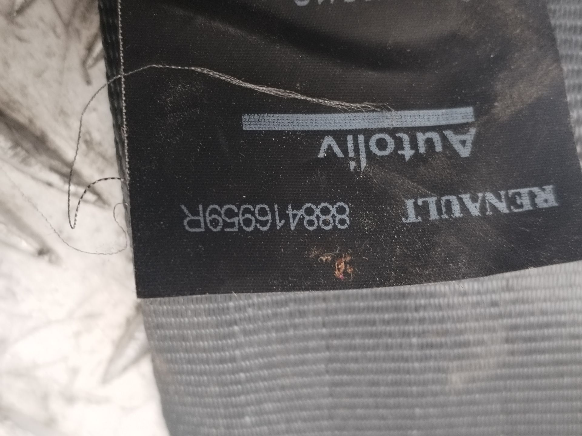 CINTURON SEGURIDAD TRASERO DERECHO 134001