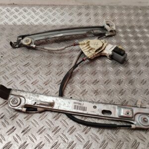 ELEVALUNAS DELANTERO IZQUIERDO 133303