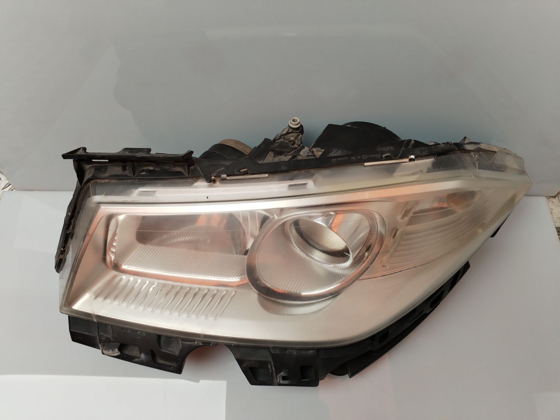 FARO IZQUIERDO 133044