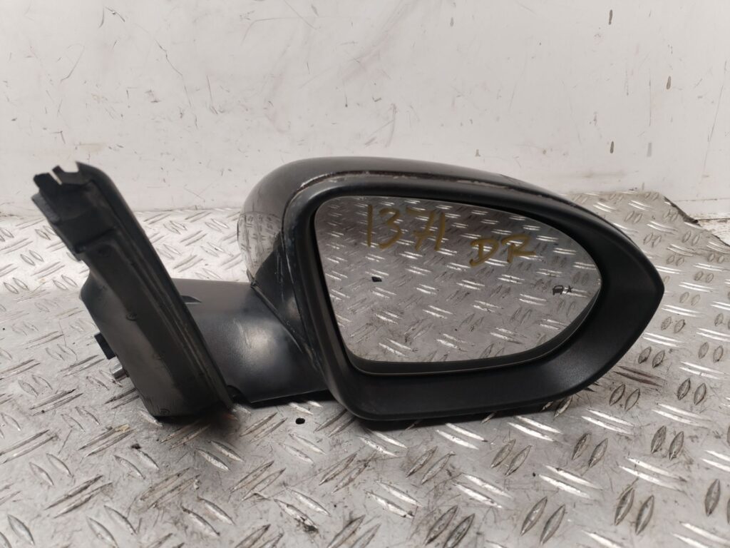 RETROVISOR DERECHO 132747