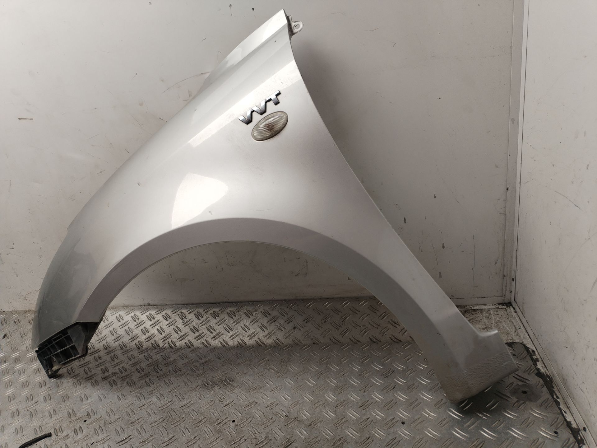 ALETA DELANTERA IZQUIERDA 133507