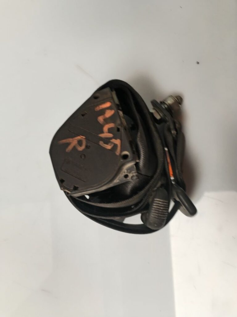 CINTURON SEGURIDAD DELANTERO DERECHO 134521