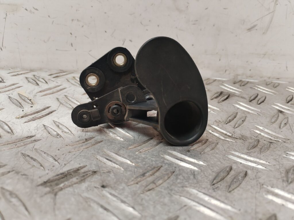 MANETA INTERIOR TRASERA DERECHA 132765