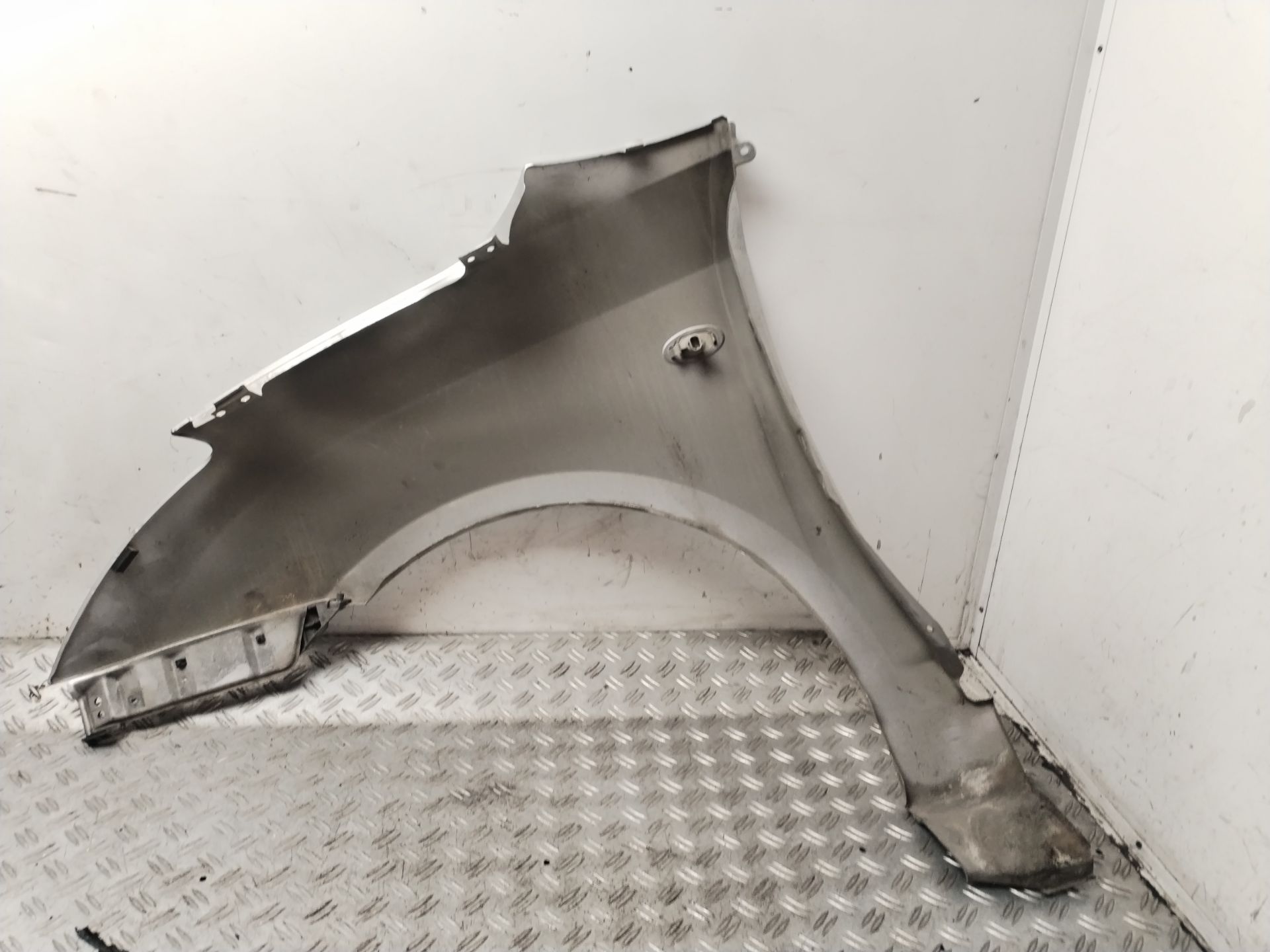 ALETA DELANTERA DERECHA 133508