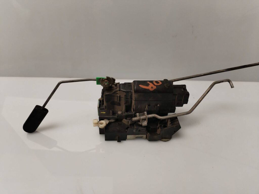 CERRADURA PUERTA DELANTERA DERECHA 133203