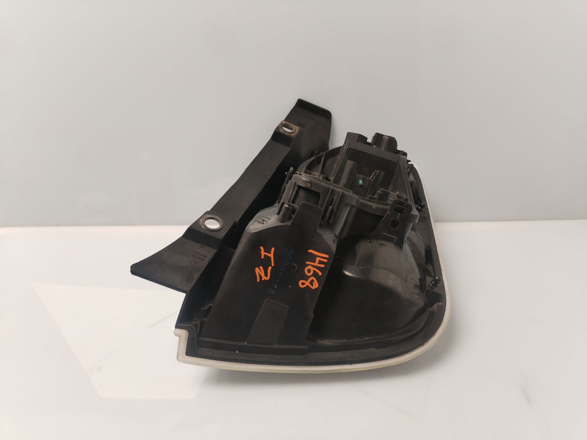 PILOTO TRASERO IZQUIERDO 134348