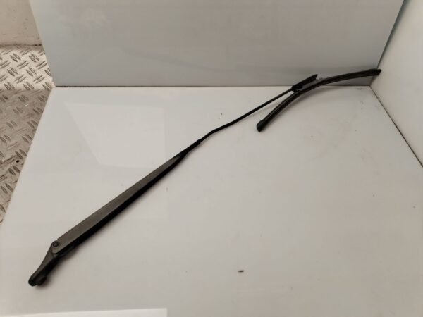 BRAZO LIMPIA DELANTERO IZQUIERDO 133712