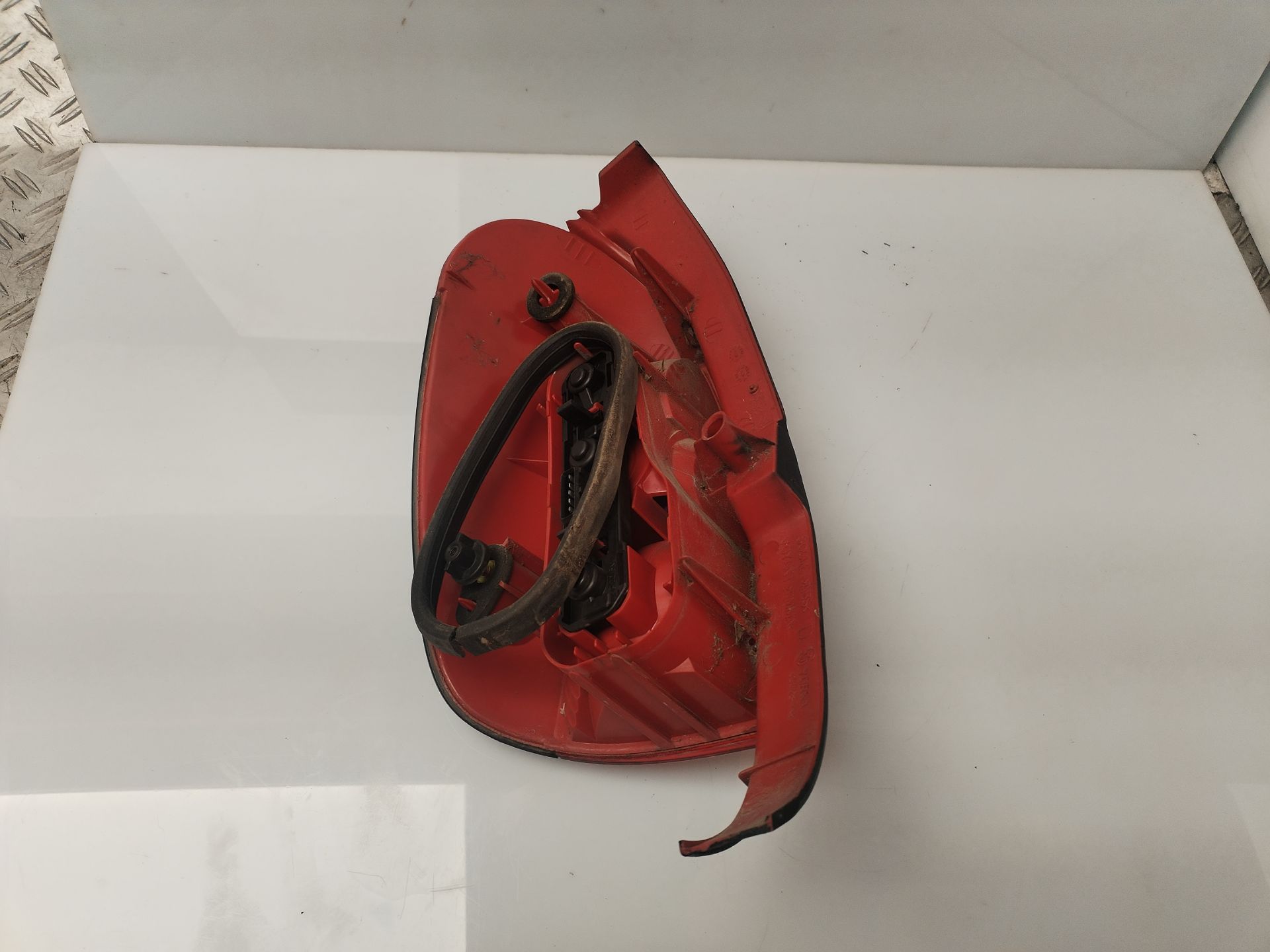 PILOTO TRASERO DERECHO 134104