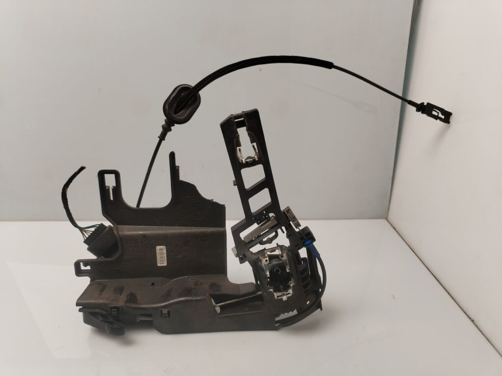 CERRADURA PUERTA DELANTERA IZQUIERDA 134125