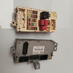 CAJA RELES / FUSIBLES 133151