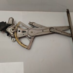 ELEVALUNAS DELANTERO IZQUIERDO 133644