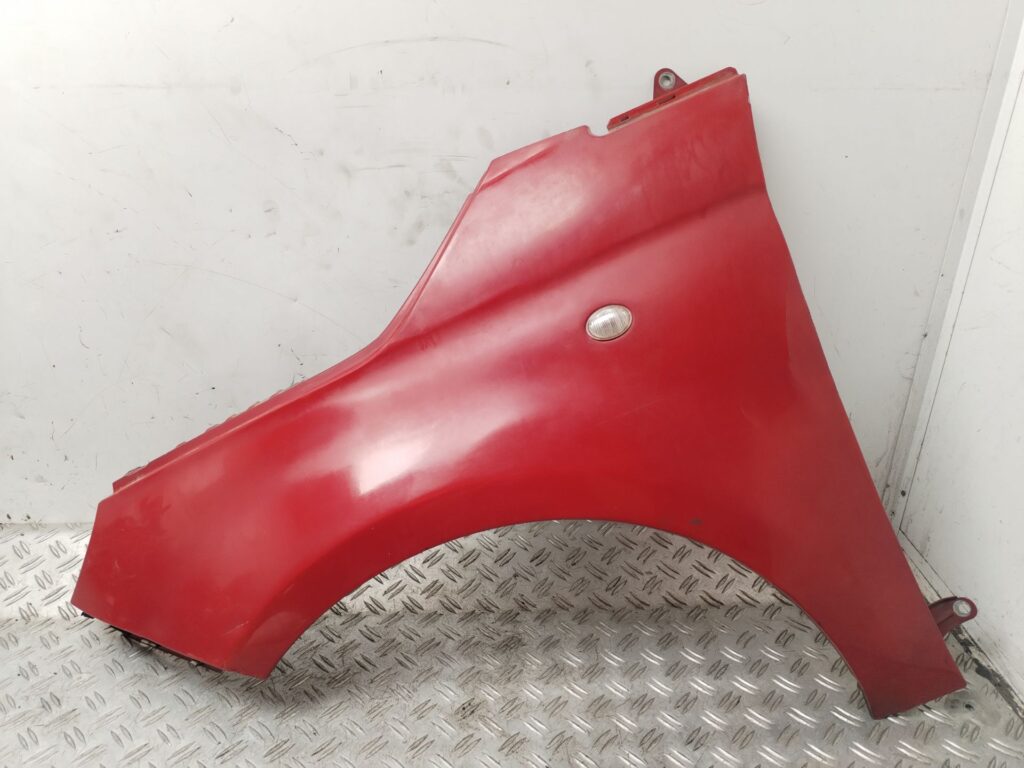 ALETA DELANTERA IZQUIERDA 134356