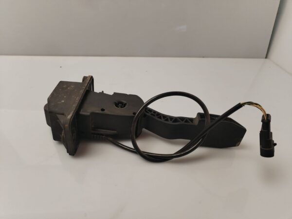 PEDAL ACELERADOR 133549