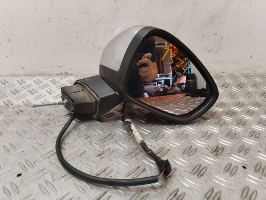RETROVISOR DERECHO 132796