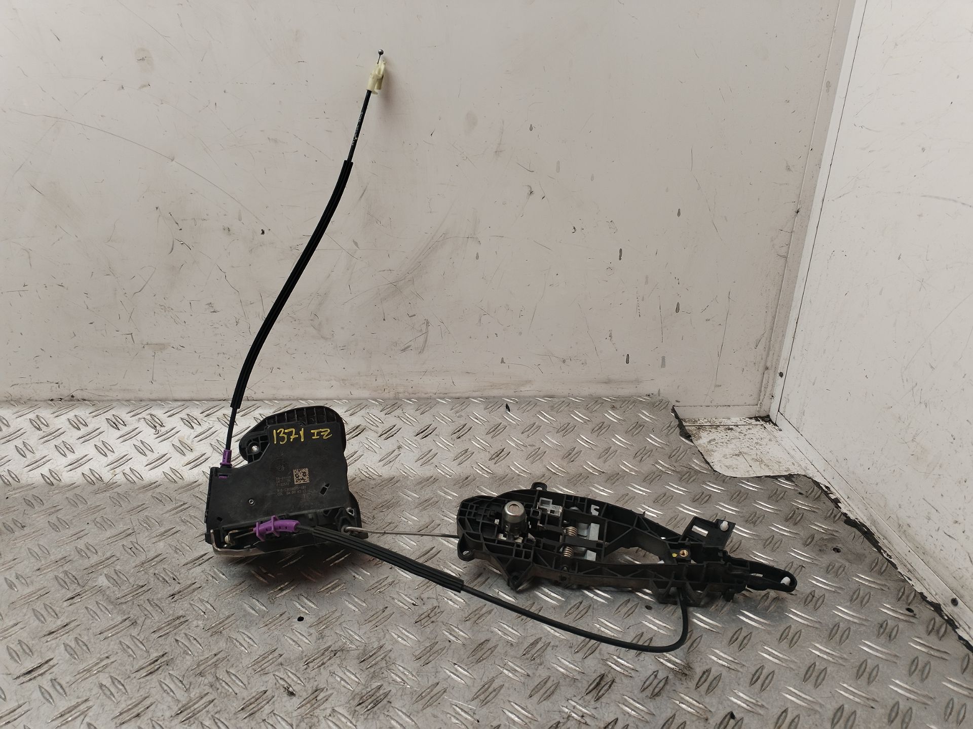 CERRADURA PUERTA DELANTERA IZQUIERDA 132712