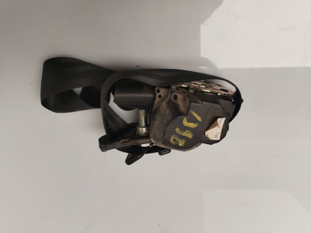 CINTURON SEGURIDAD DELANTERO DERECHO 133822