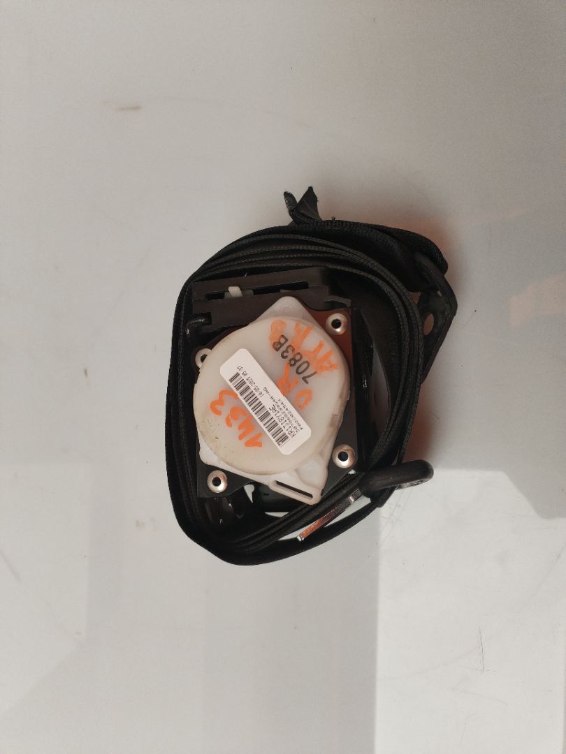CINTURON SEGURIDAD TRASERO DERECHO 134395