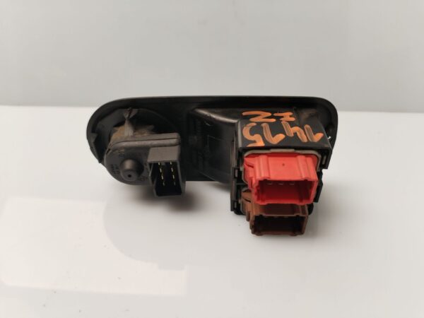 MANDO ELEVALUNAS DELANTERO IZQUIERDO 133209