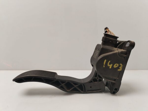 PEDAL ACELERADOR 133981