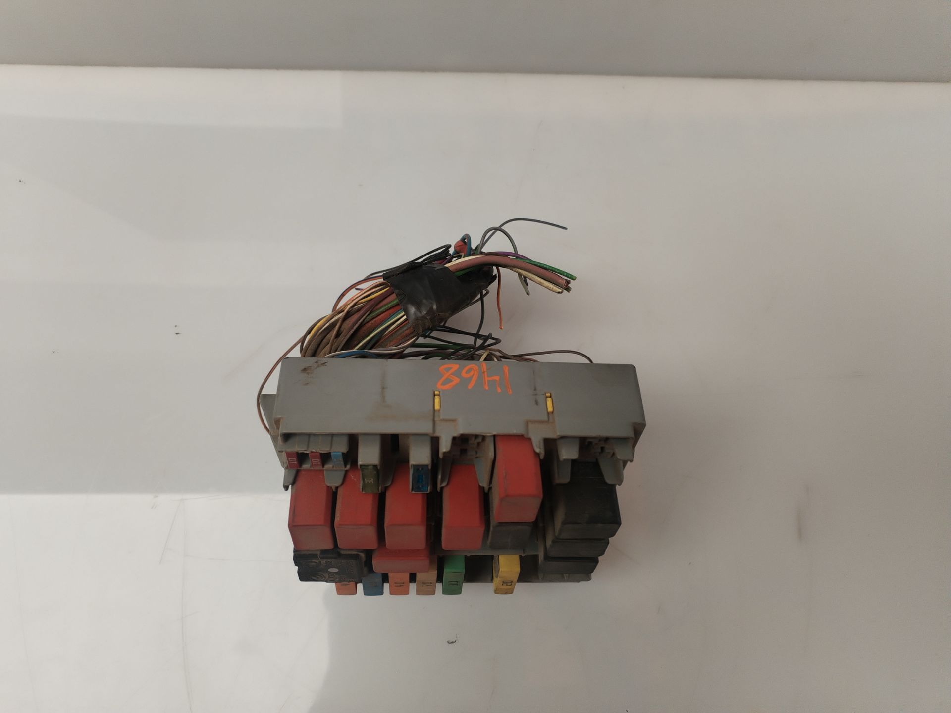 CAJA RELES / FUSIBLES 134300