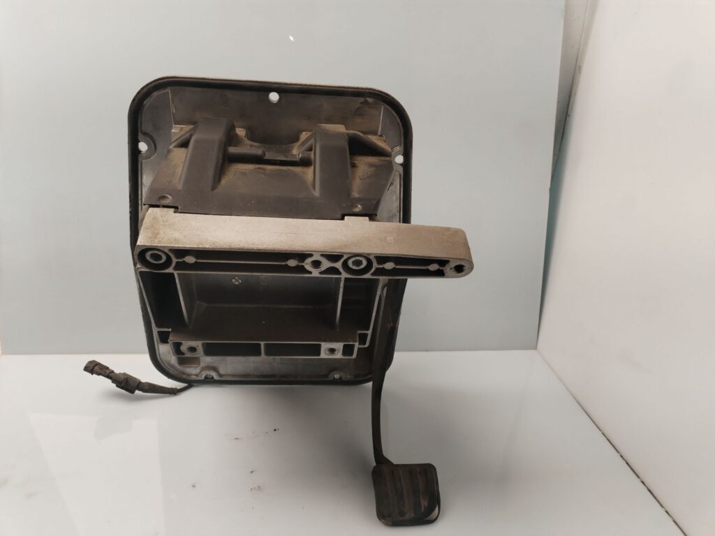 PEDAL FRENO 133686