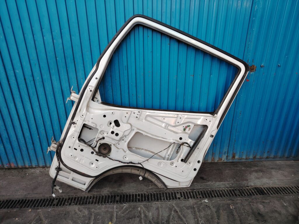 PUERTA DELANTERA DERECHA 134093