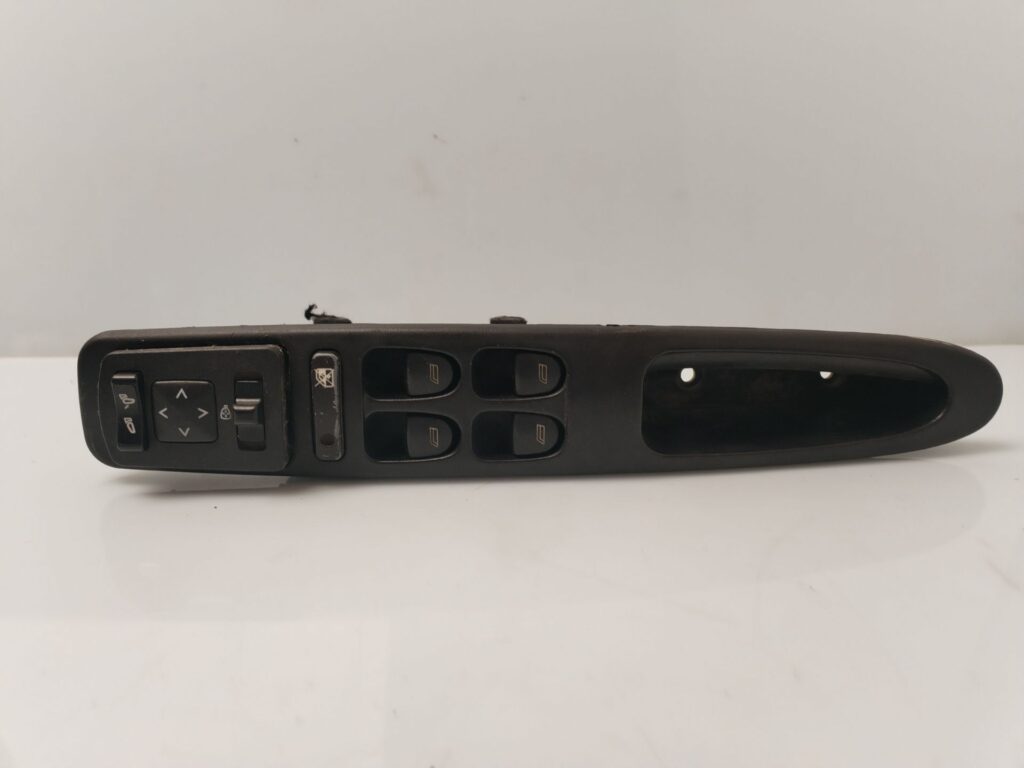 MANDO ELEVALUNAS DELANTERO IZQUIERDO 134271