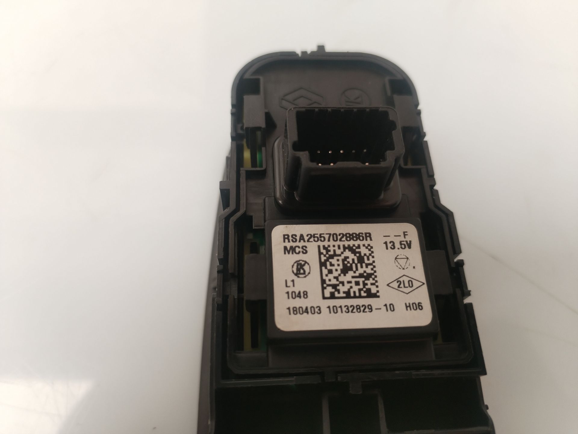 MANDO ELEVALUNAS DELANTERO IZQUIERDO 134318