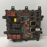 CAJA RELES / FUSIBLES 133821