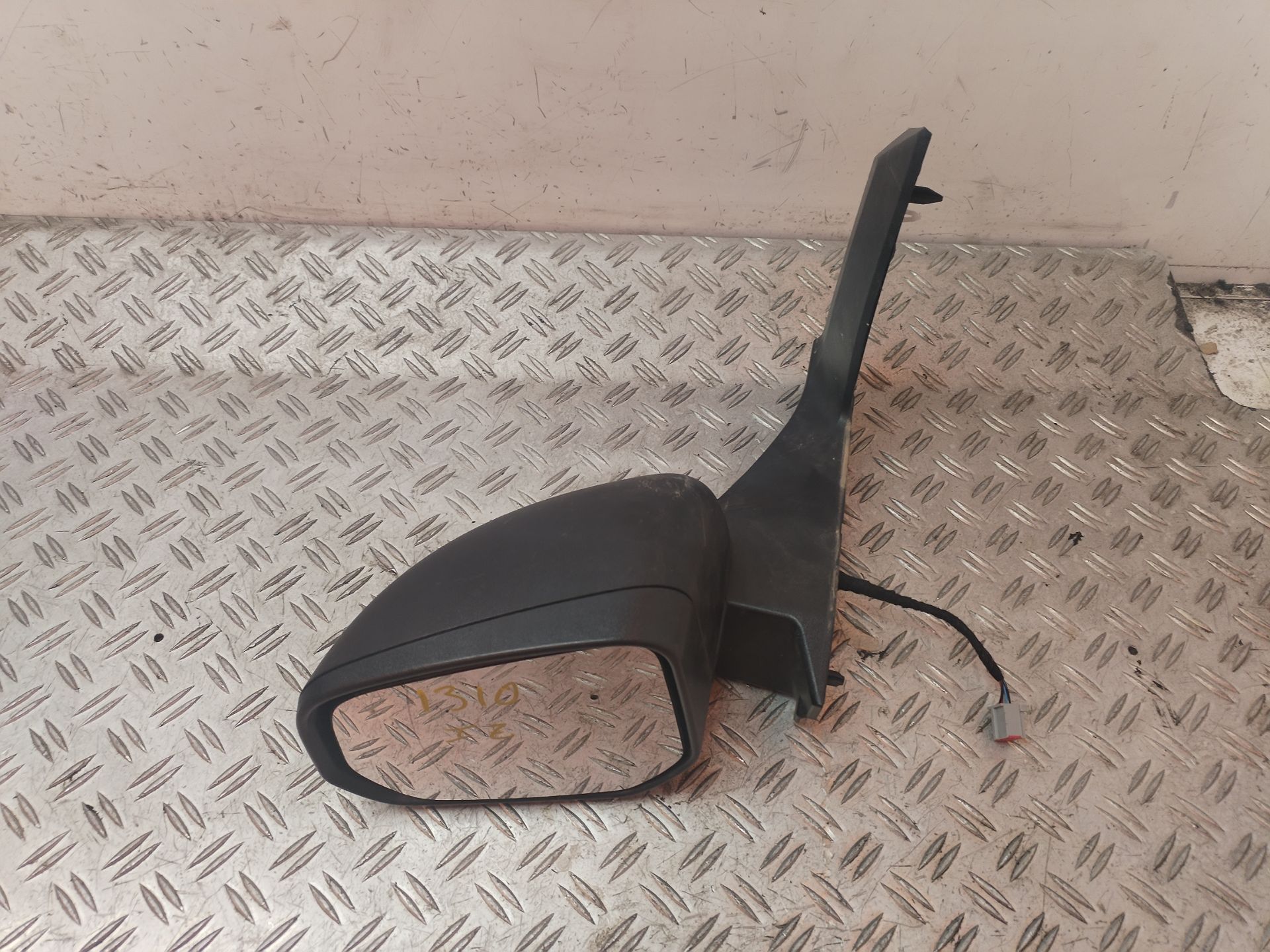 RETROVISOR IZQUIERDO 130711