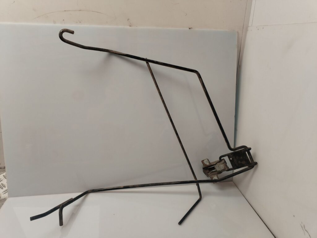 SOPORTE RUEDA REPUESTO 133737