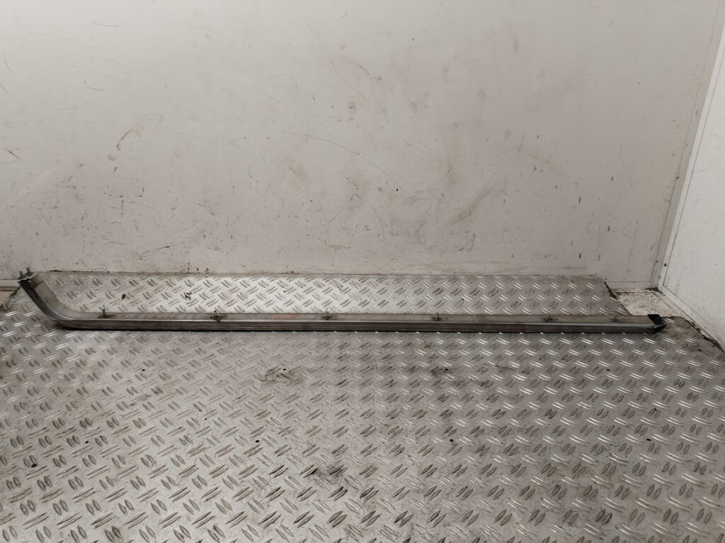 SOPORTE / GUIA PUERTA CORREDERA 133096
