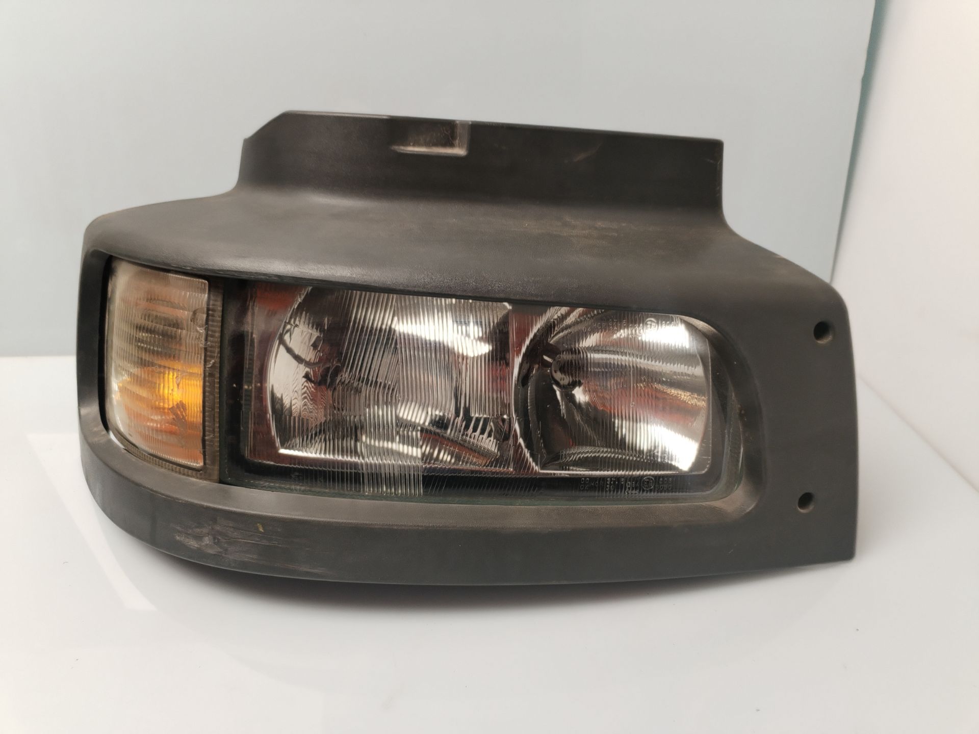 FARO IZQUIERDO 133436