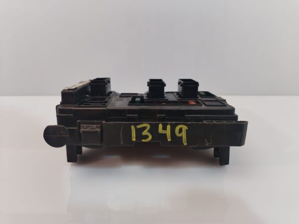 CAJA RELES / FUSIBLES 132952