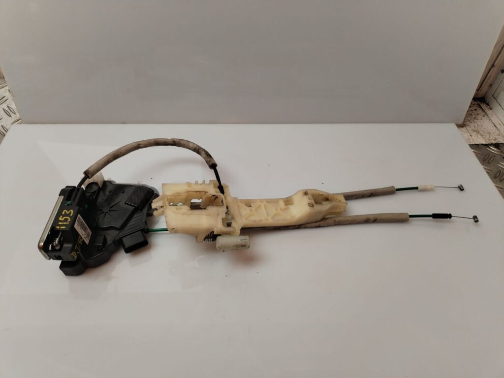 CERRADURA PUERTA DELANTERA DERECHA 133033