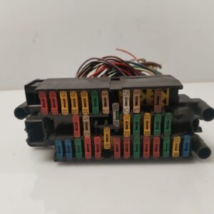 CAJA RELES / FUSIBLES 134110