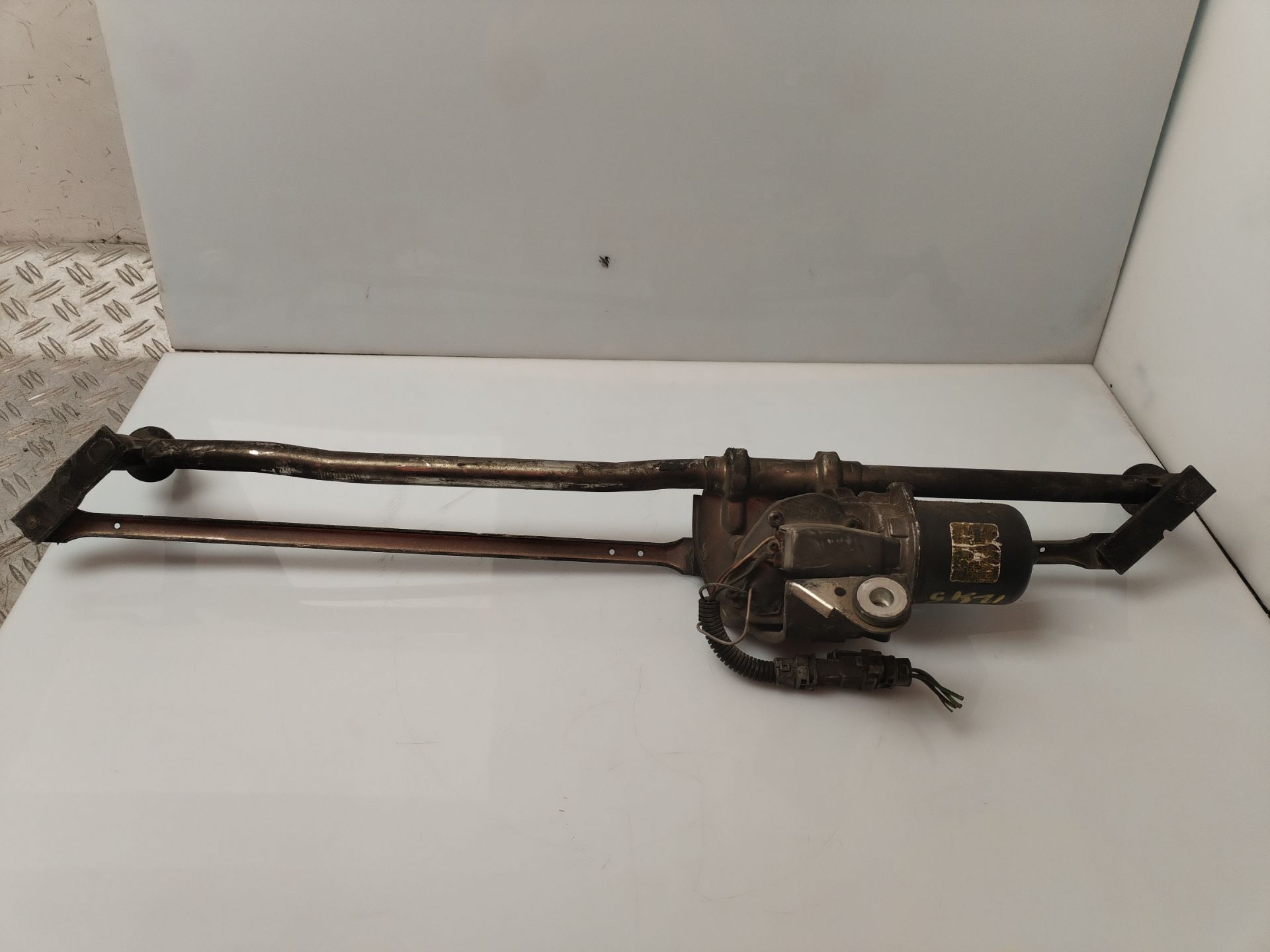 MOTOR LIMPIA DELANTERO 134404