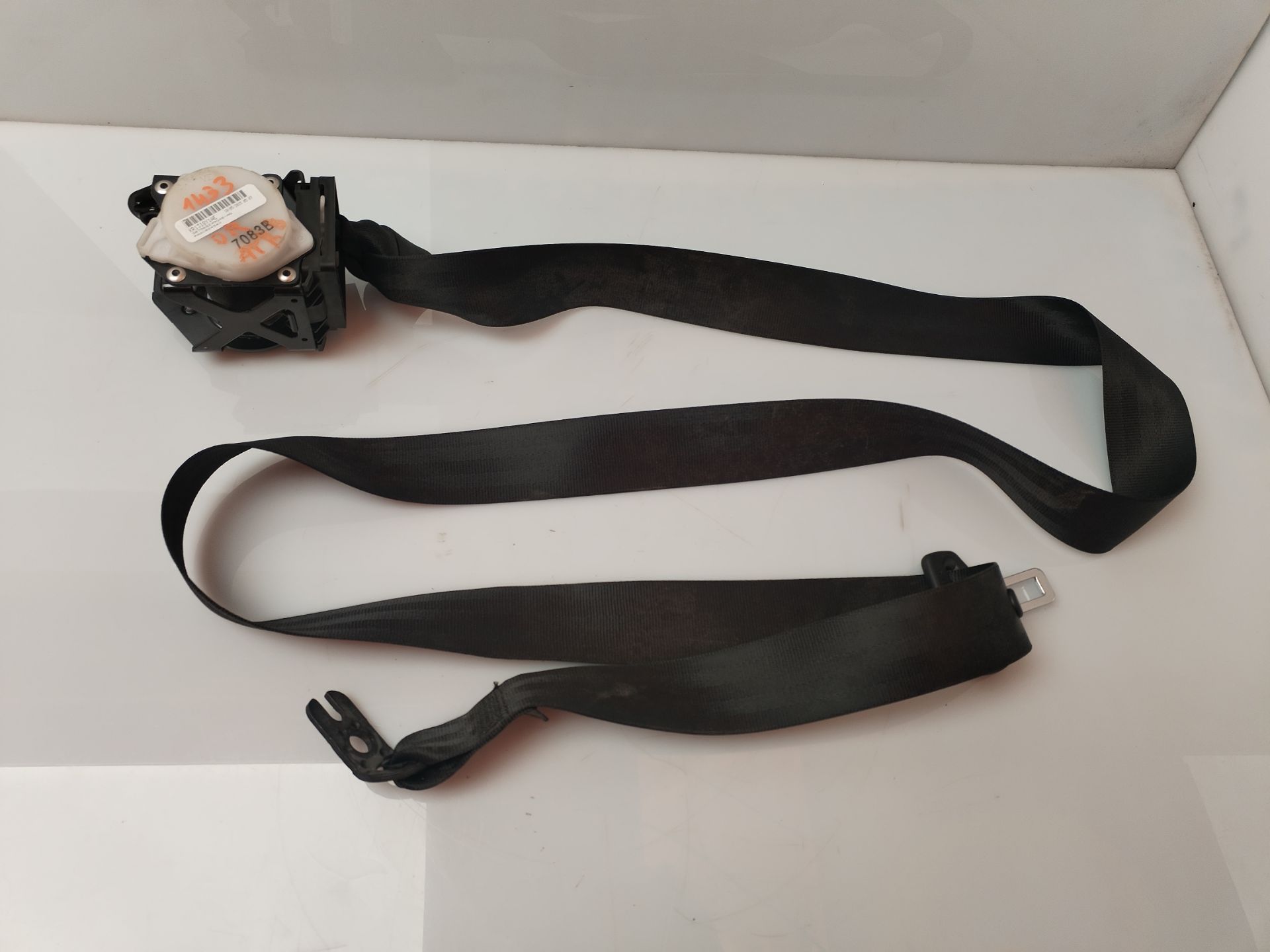 CINTURON SEGURIDAD TRASERO DERECHO 134395