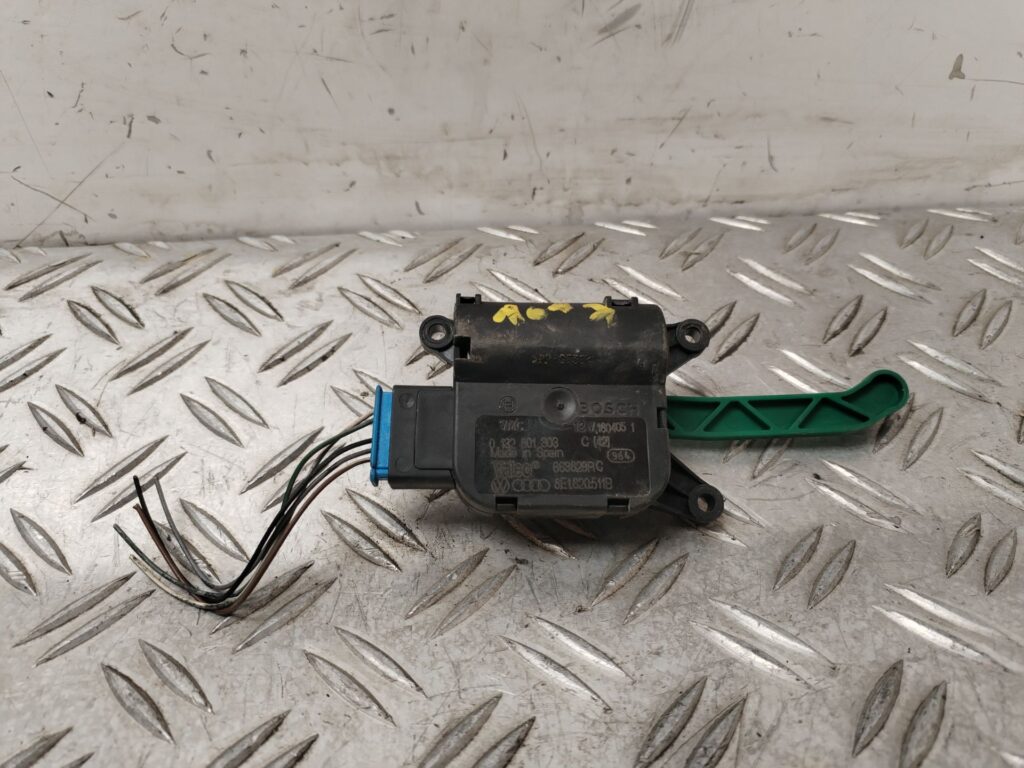 MOTOR APERTURA TRAMPILLA 132790