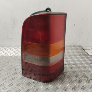 PILOTO TRASERO DERECHO 132683