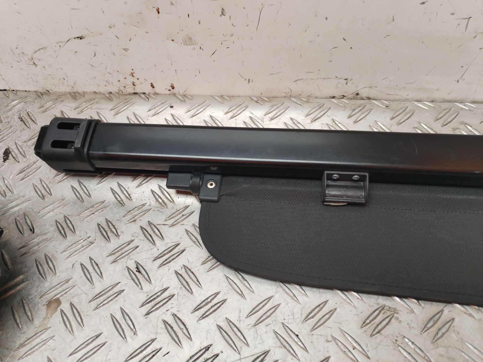 BANDEJA TRASERA 133052