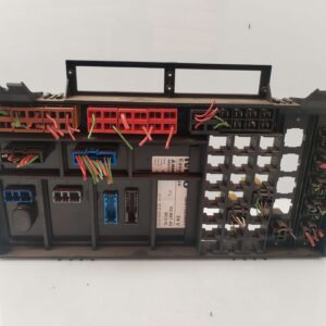 CAJA RELES / FUSIBLES 133570