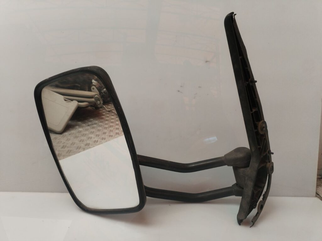 RETROVISOR IZQUIERDO 133724