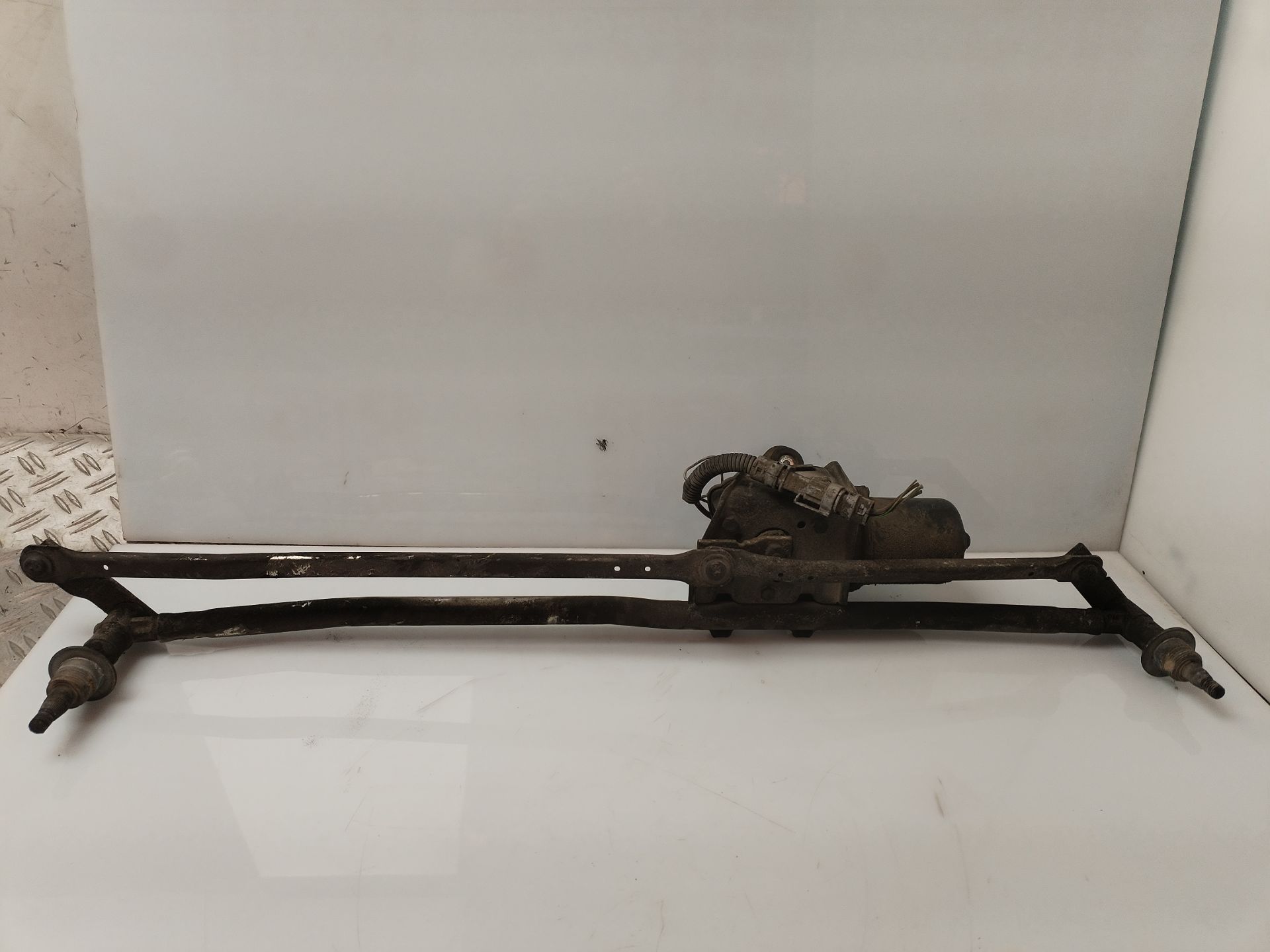 MOTOR LIMPIA DELANTERO 134404