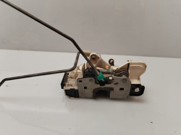 CERRADURA PUERTA DELANTERA IZQUIERDA 133245